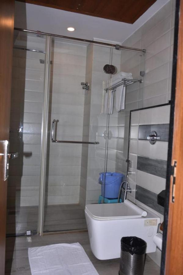 Hotel Meadows Varanasi Exterior foto