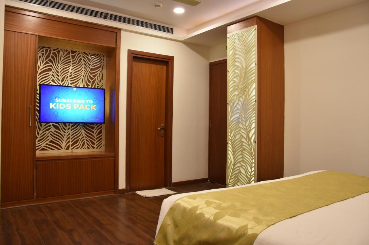 Hotel Meadows Varanasi Exterior foto